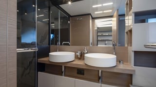 FERRETTI 780
