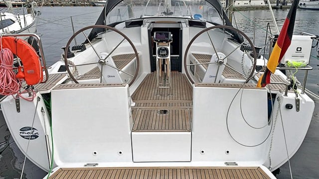 HANSE 348