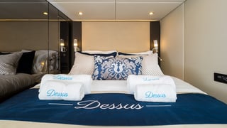 DESSUS