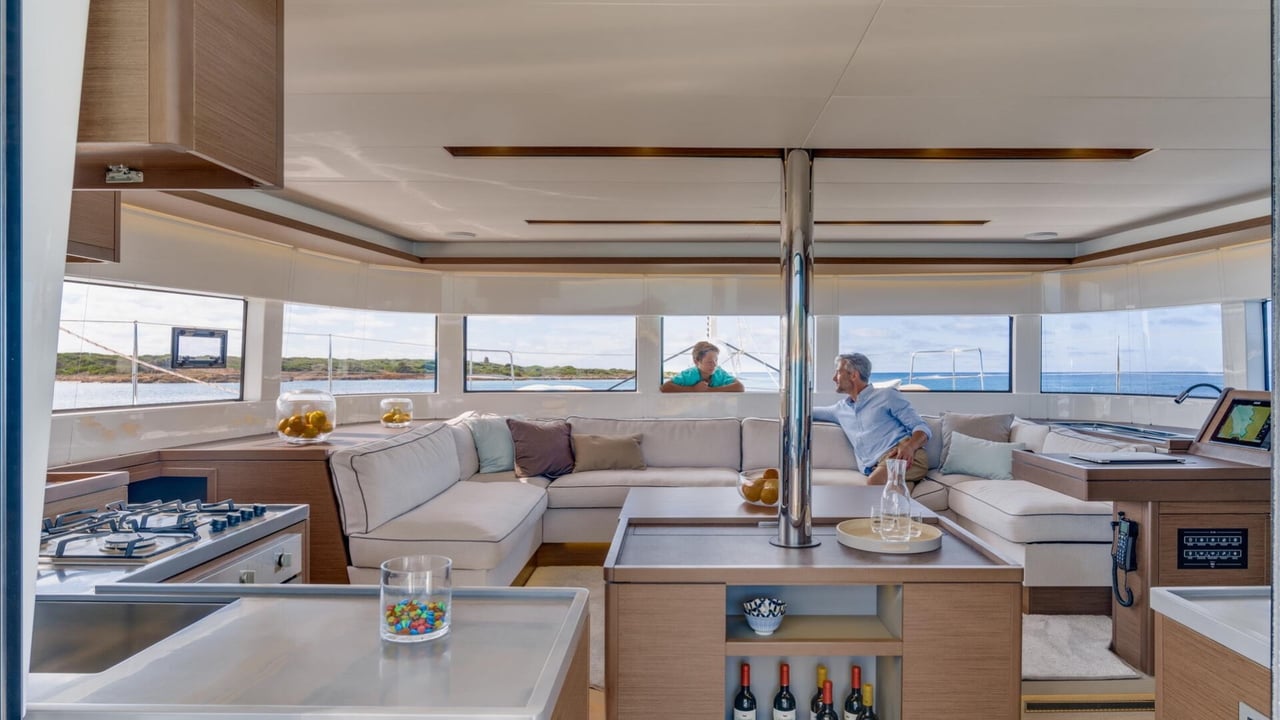NAUTI CAT