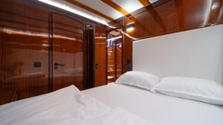 ALLURE E