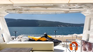 NUMARINE 78 FLYBRIDGE