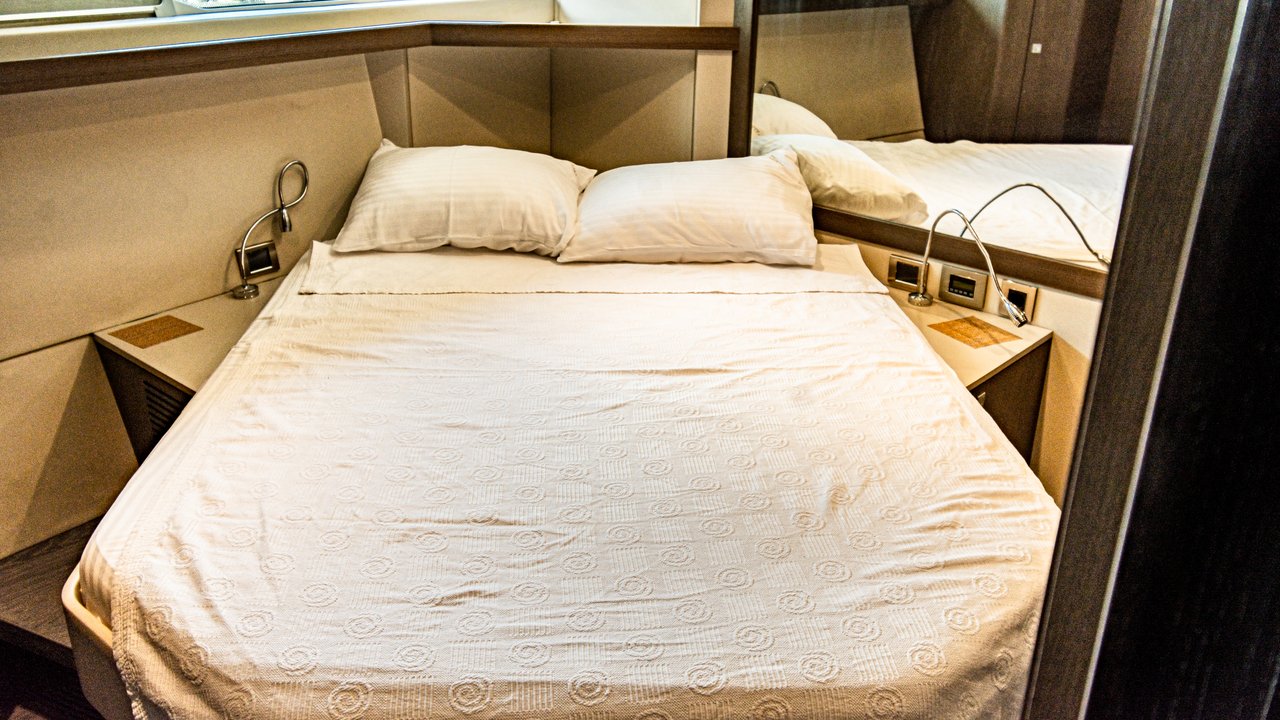 NUMARINE 78 FLYBRIDGE