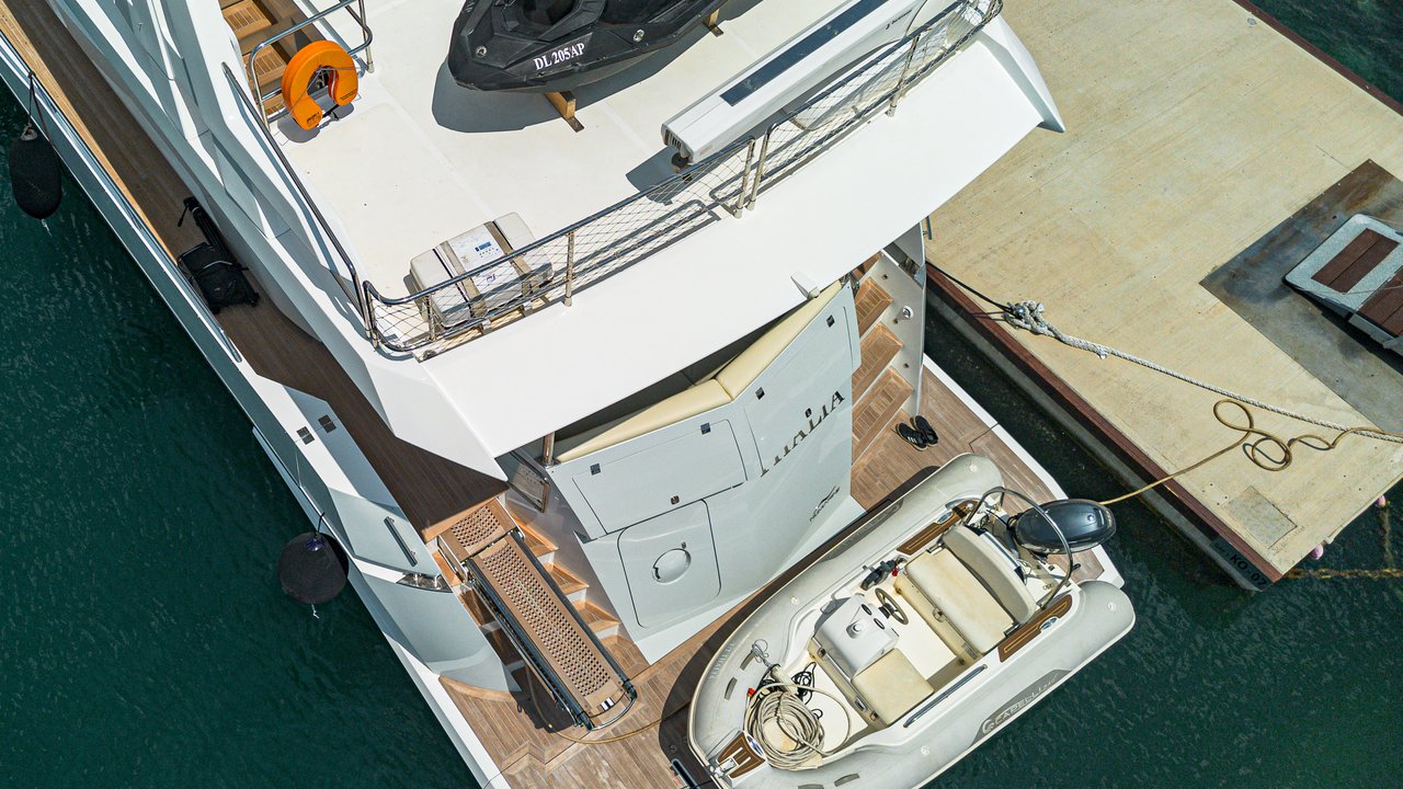 NUMARINE 78 FLYBRIDGE