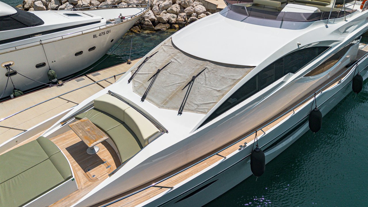 NUMARINE 78 FLYBRIDGE