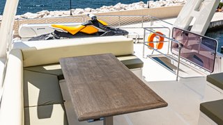 NUMARINE 78 FLYBRIDGE