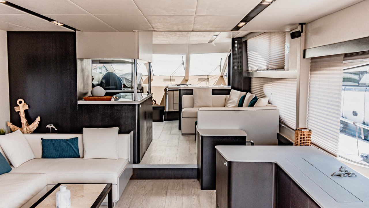 NUMARINE 78 FLYBRIDGE