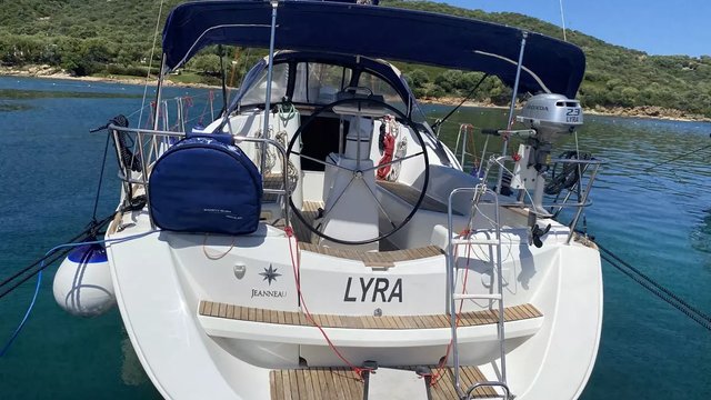 LYRA
