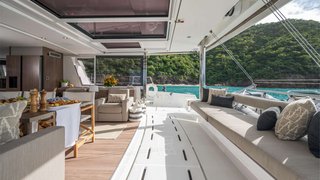 WINDWARD