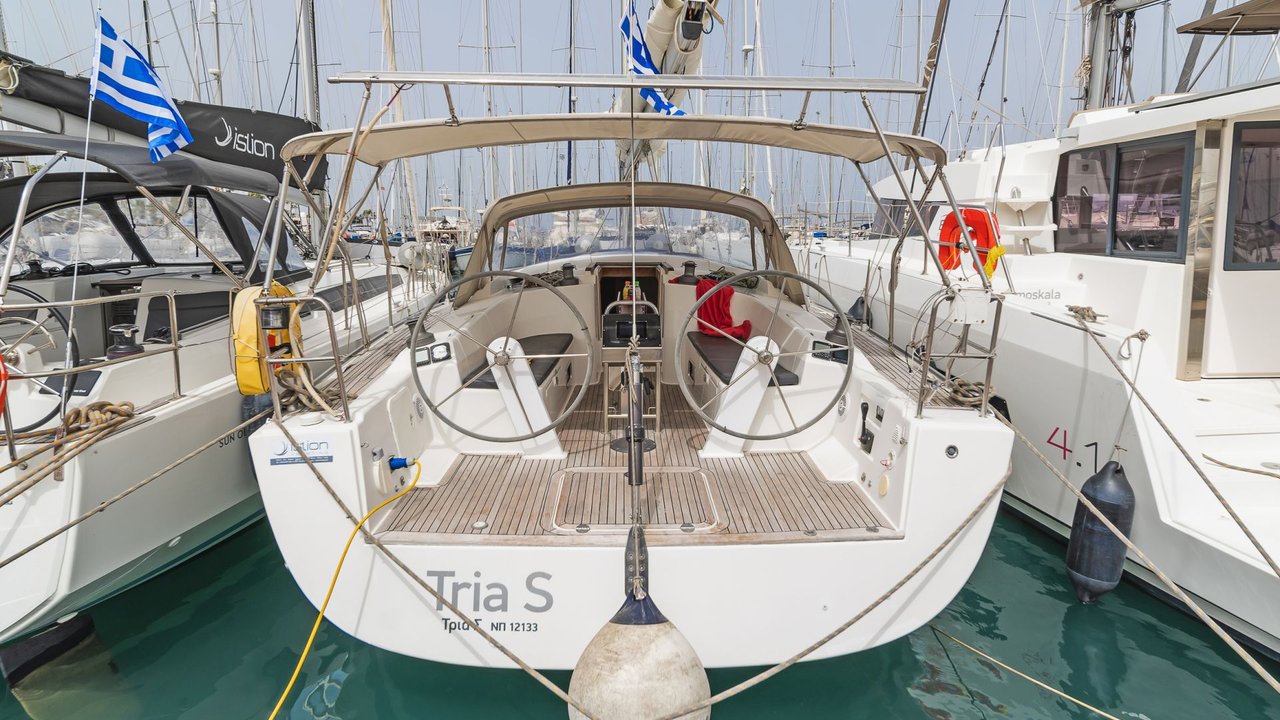 TRIA S