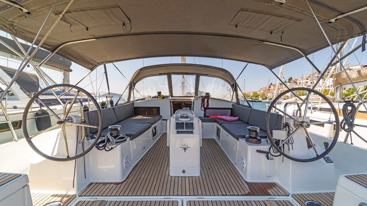 MARINA II