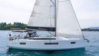 SEA WHISPER