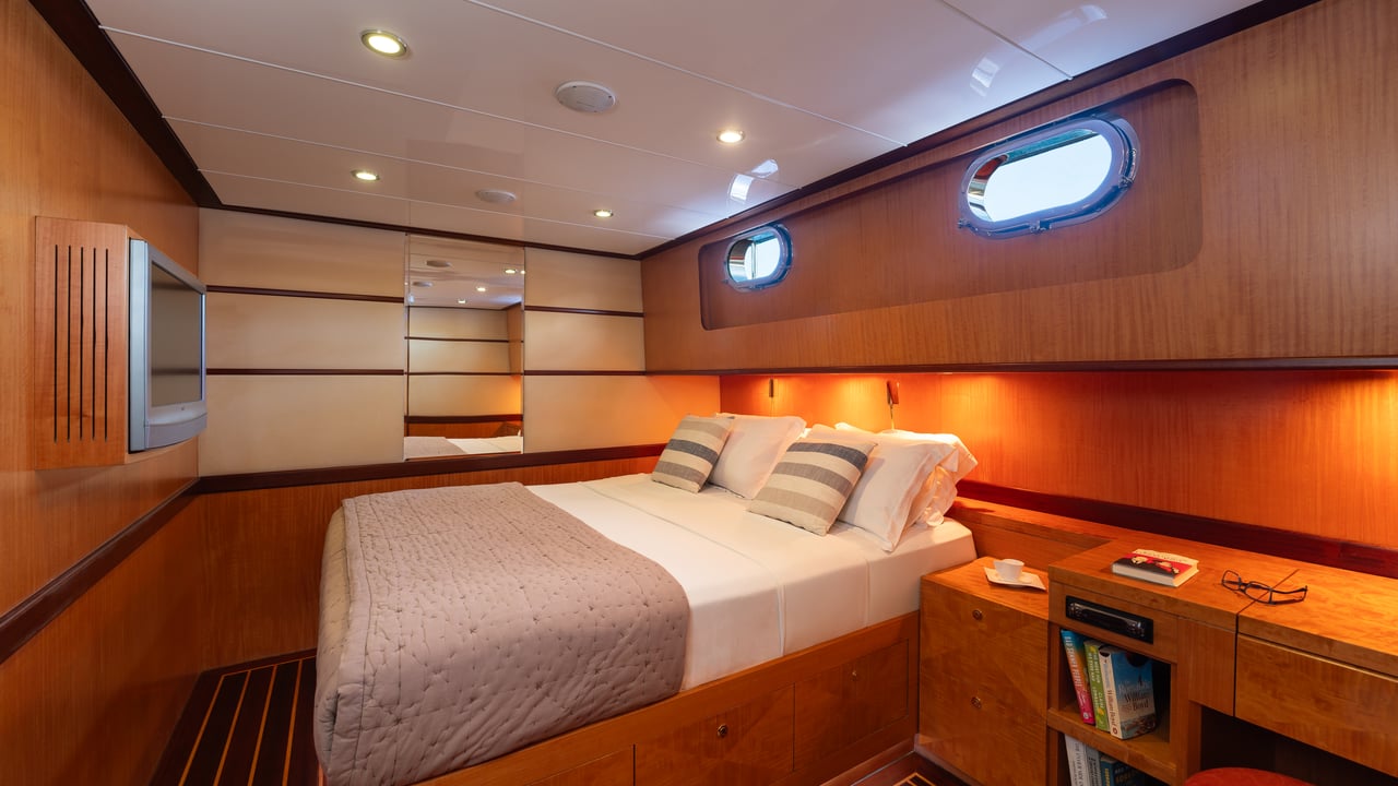 SERENITY 86
