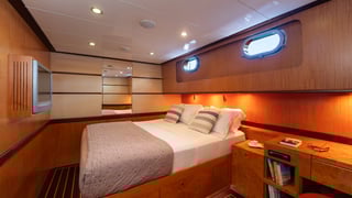 SERENITY 86