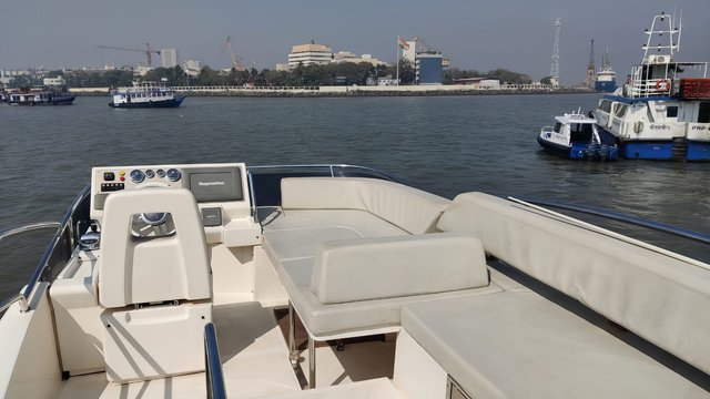 AZIMUT 38