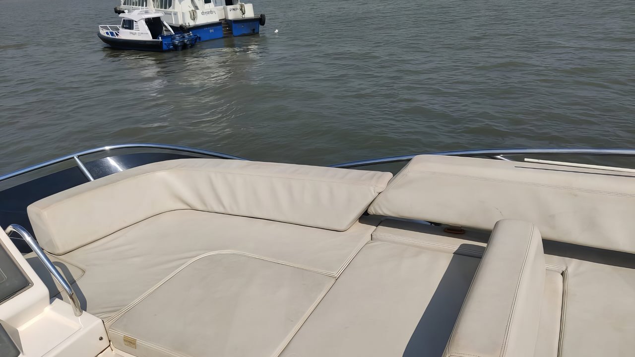 AZIMUT 38