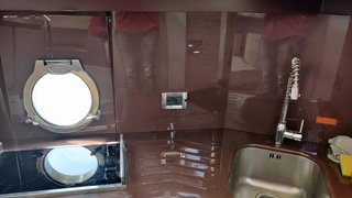 AZIMUT 38
