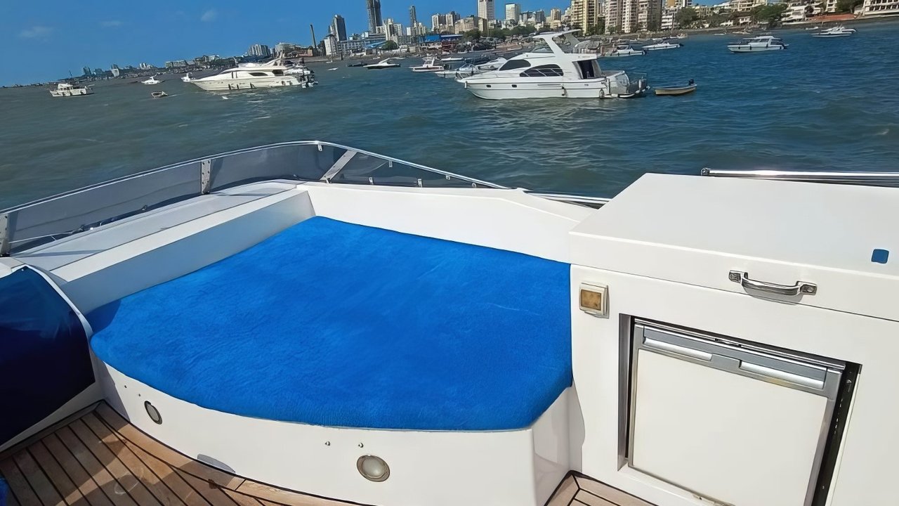 MAJESTY 44