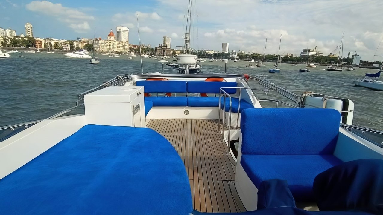 MAJESTY 44