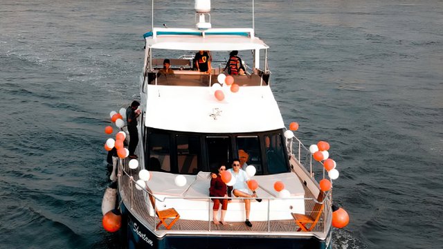 LUXURY CATAMARAN