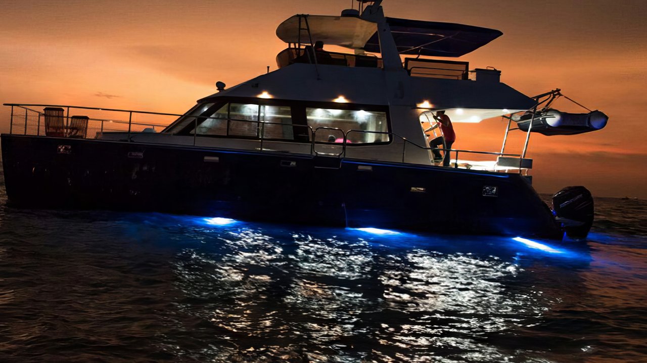 LUXURY CATAMARAN