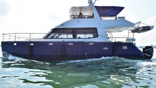 LUXURY CATAMARAN