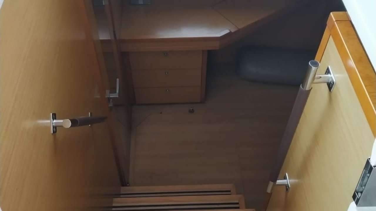 LAGOON 560