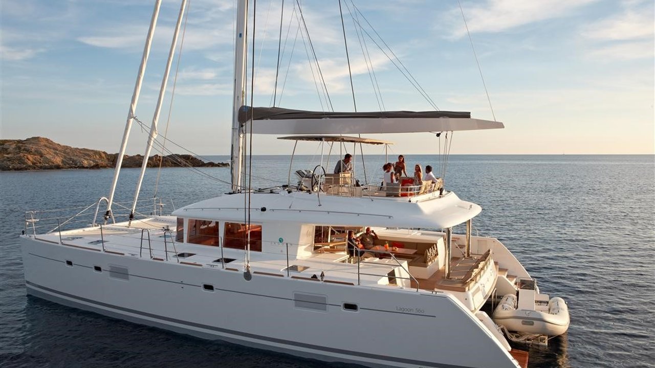LAGOON 560