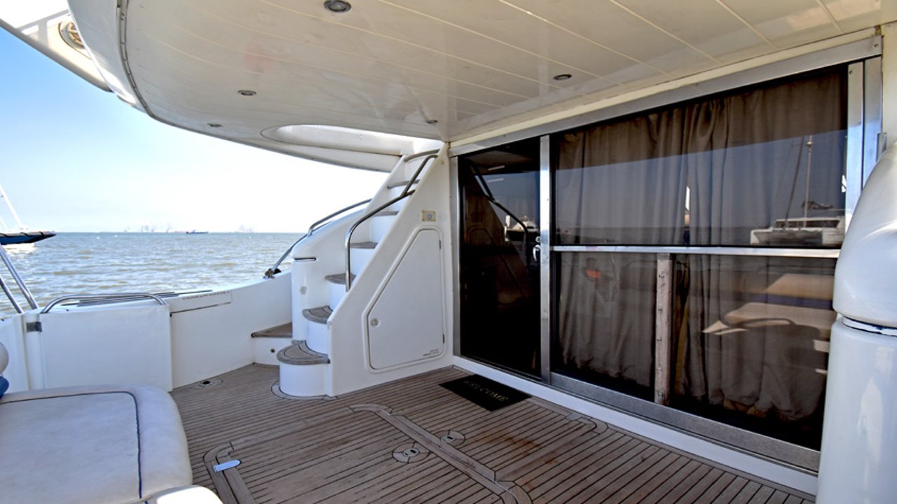 PRINCESS 61