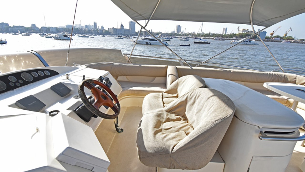 PRINCESS 61